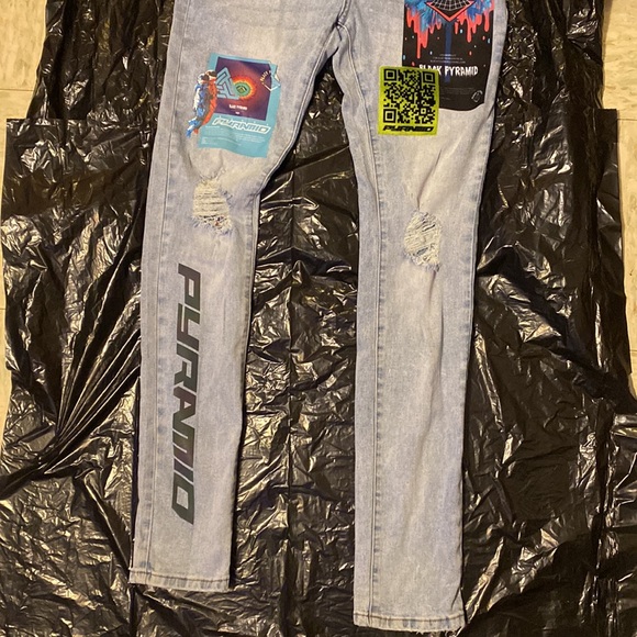 Black pyramid , skinny jeans , waist 32 - Picture 2 of 7